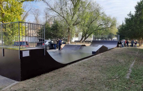 Модульний скейтпарк із металевим каркасом