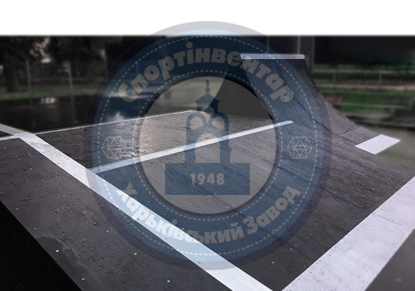 Спайн із дерев’яним каркасом